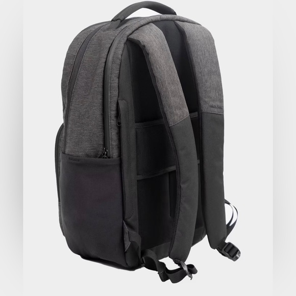 TravisMathew Steadypack Backpack NWT! Never used. MSRP $100 - Picture 3 of 6